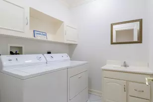 22 Union St, Stamford, CT 06906 - Photo 9