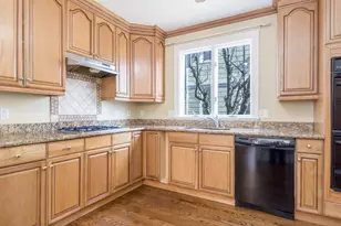 22 Union St, Stamford, CT 06906 - Photo 7