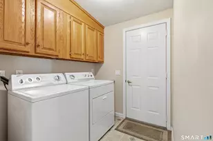21 Hillcrest Dr, Montville, CT 06382 - Photo 15