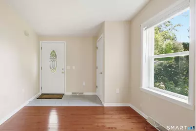 21 Hillcrest Drive, Montville, CT 06382 - Photo 7