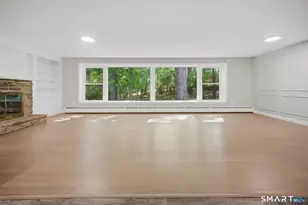 32 Hemlock Ln, East Hartford, CT 06118 - Photo 9