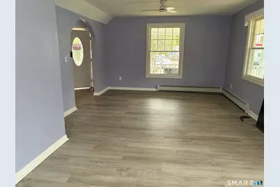 9 Loomis Street, Winchester, CT 06098 - Photo 7