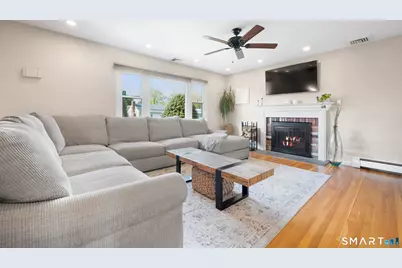 24 Heather Lane, Norwalk, CT 06851 - Photo 3