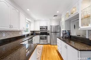24 Heather Ln, Norwalk, CT 06851 - Photo 7