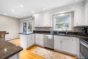 24 Heather Ln, Norwalk, CT 06851 - Photo 9