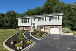 29 Deer Ridge Rd, Stonington, CT 06378 - Photo 1