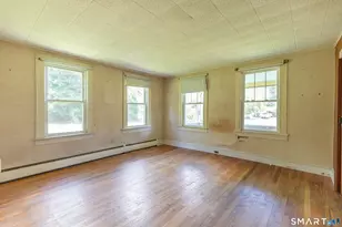 386 Parker St, Manchester, CT 06042 - Photo 9