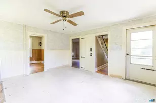 386 Parker St, Manchester, CT 06042 - Photo 5
