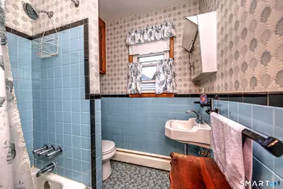 212 Swain Avenue, Meriden, CT 06450 - Photo 33