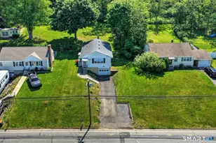 212 Swain Ave, Meriden, CT 06450 - Photo 3