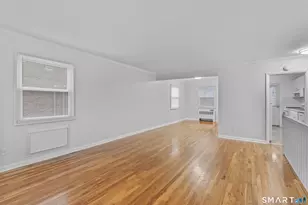 18 Hamilton Ct, Stamford, CT 06902 - Photo 3
