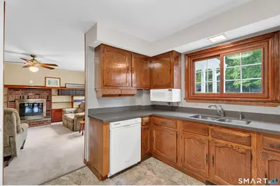 38 Roberts Road, Groton, CT 06340 - Photo 15