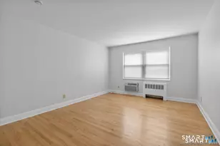 28 Hamilton Ct, Stamford, CT 06902 - Photo 7