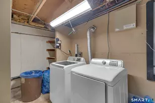 102 Wayne Ln, Meriden, CT 06450 - Photo 23