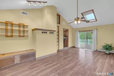 102 Wayne Lane, Meriden, CT 06450 - Photo 27