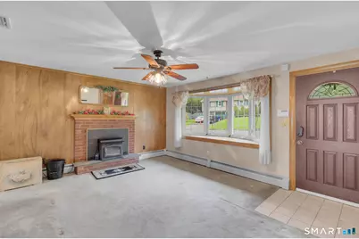 102 Wayne Lane, Meriden, CT 06450 - Photo 3