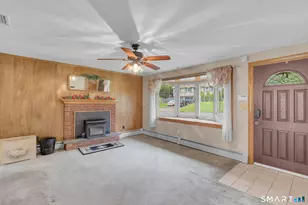 102 Wayne Ln, Meriden, CT 06450 - Photo 3