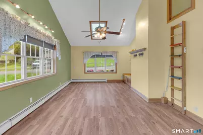 102 Wayne Lane, Meriden, CT 06450 - Photo 29