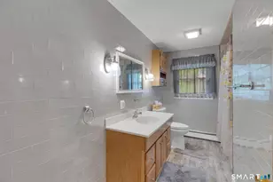 102 Wayne Ln, Meriden, CT 06450 - Photo 11