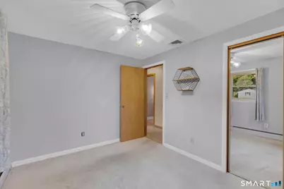 102 Wayne Lane, Meriden, CT 06450 - Photo 21