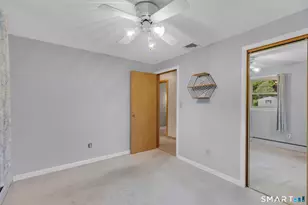 102 Wayne Ln, Meriden, CT 06450 - Photo 21