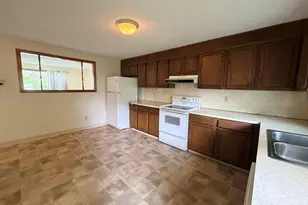 398 Wilson St, Waterbury, CT 06708 - Photo 5