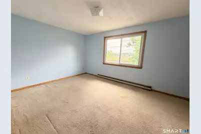 398 Wilson Street, Waterbury, CT 06708 - Photo 9