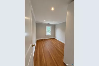 560 Old Town Road, Trumbull, CT 06611 - Photo 13