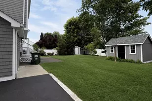 560 Old Town Rd, Trumbull, CT 06611 - Photo 23