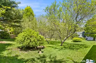 120 Old Norwich Rd, Waterford, CT 06375 - Photo 25