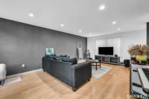 5 Bentley Dr, Manchester, CT 06040 - Photo 5