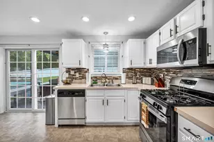 5 Bentley Dr, Manchester, CT 06040 - Photo 11