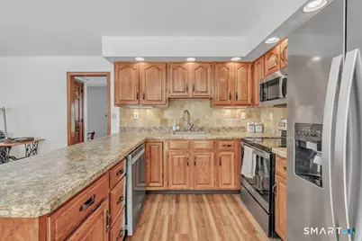 2125 Cutspring Road, Stratford, CT 06614 - Photo 7