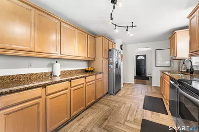 46 Pearl Street, Norwich, CT 06360 - Photo 9