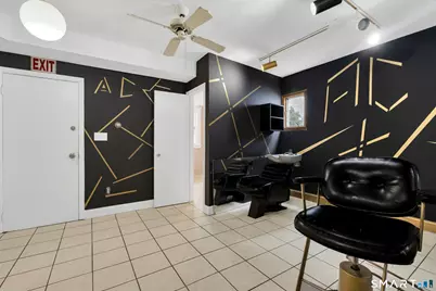 1428 Dixwell Avenue, Hamden, CT 06514 - Photo 33