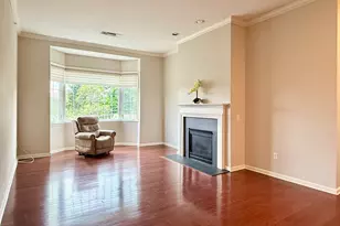 1 King Philip Dr, West Hartford, CT 06117 - Photo 9