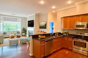 1 King Philip Dr, West Hartford, CT 06117 - Photo 3
