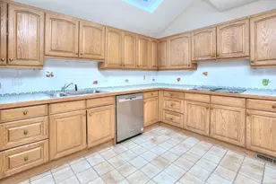 135 Regents Pk, Westport, CT 06880 - Photo 19