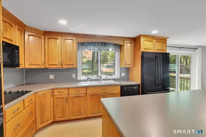 36 Redcoat Lane, Farmington, CT 06085 - Photo 7