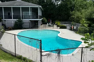 93 Park Ave, Danbury, CT 06810 - Photo 13