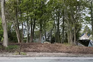 15 Beckwith St, New London, CT 06320 - Photo 1