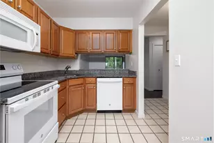 7 Lilac Ln, Farmington, CT 06032 - Photo 11