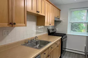 27 Northill St, Stamford, CT 06907 - Photo 3
