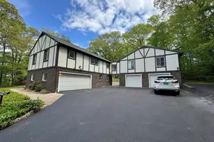 38 Grey Ledge Dr, Guilford, CT 06437 - Photo 3