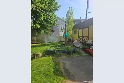 57 Burnham Street, Hartford, CT 06112 - Photo 11