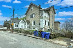 22 Ashley St, Waterbury, CT 06704 - Photo 3