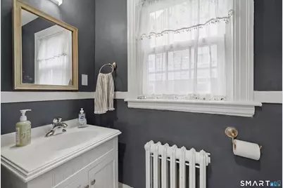 198 Auburn Road, West Hartford, CT 06119 - Photo 13