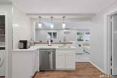 198 Auburn Road, West Hartford, CT 06119 - Photo 11