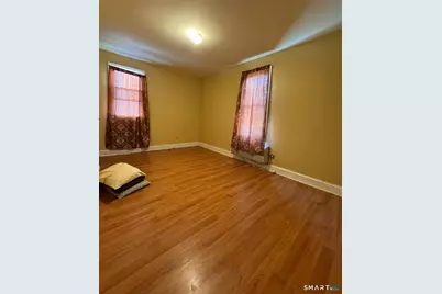 384 Wells Street, Bridgeport, CT 06606 - Photo 3