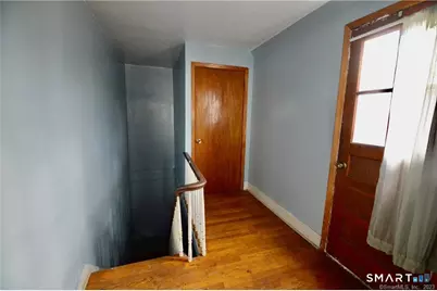 384 Wells Street, Bridgeport, CT 06606 - Photo 5